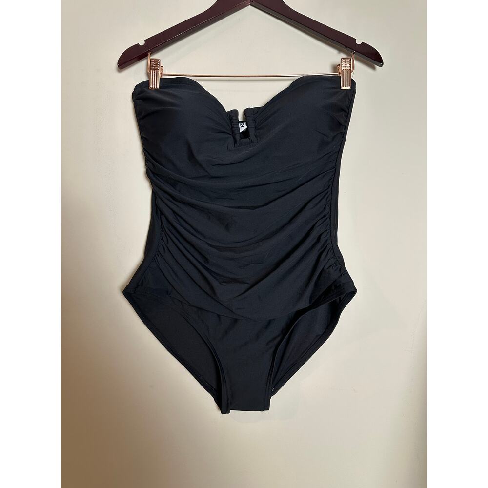 DKNY Womens U-Wire Bandeau One Piece Swimsuit with Tummy Control  Size L
